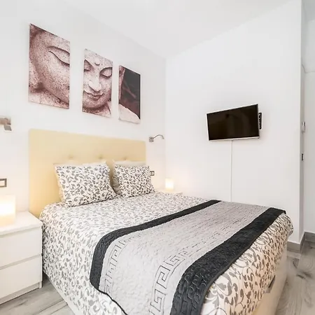 Picasso With Swimming Pool And Parking In The Center! * Malaga