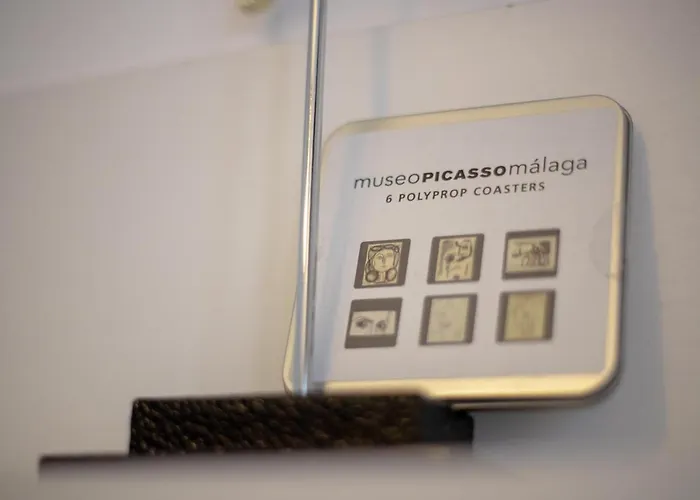New! With Pool And Parking In The Center! Málaga